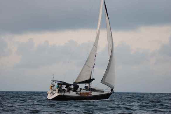 Truansea sailing to the Abacos.
