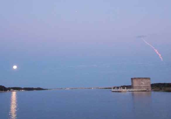 Rock launching to the right of Fort Matanzas.
